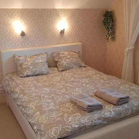 Sinilille 7 * Kuressaare